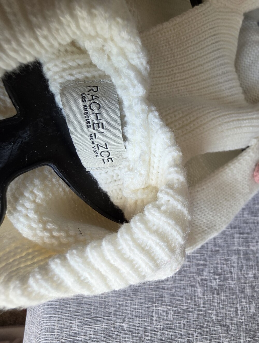 NWOT Rachel Zoe Cream Pink Green Dog Sweater Pom Pom Size Small - Picture 4 of 8